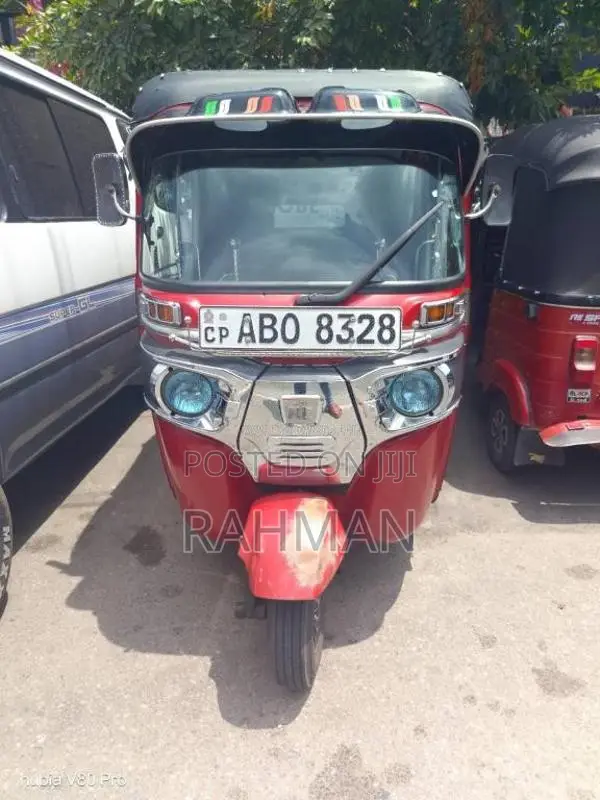 Bajaj 4 Stroke 2016 Three Wheel (Used)