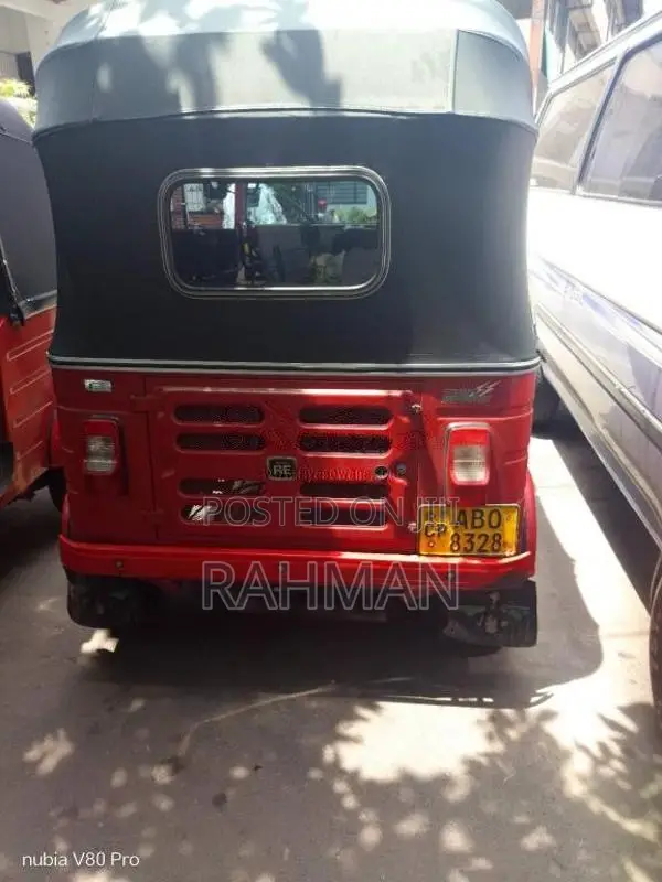 Bajaj 4 Stroke 2016 Three Wheel (Used)