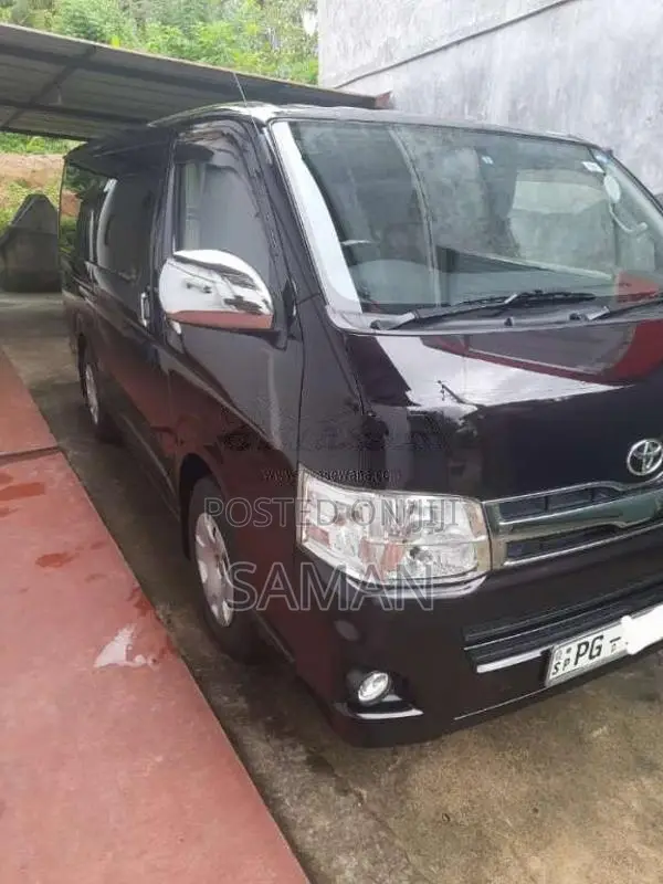 Toyota KDH 2013 Van (Used)