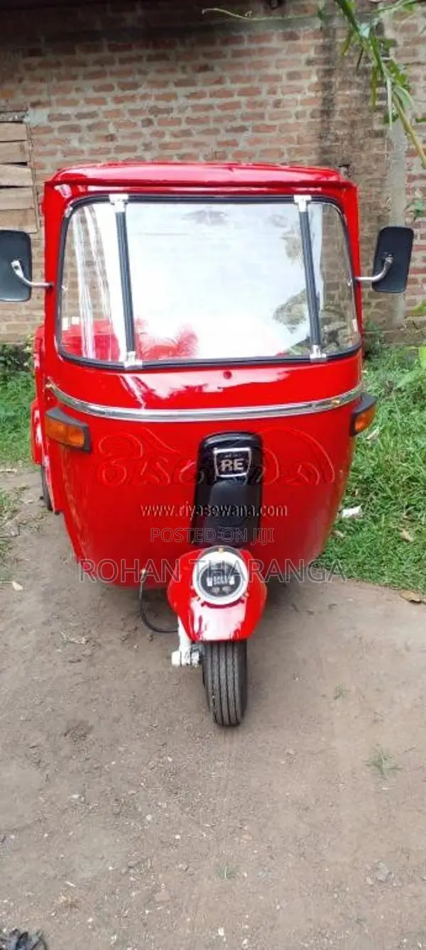 Bajaj RE 2 Stroke 1999 Three Wheel (Used)