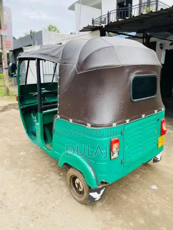 Bajaj RE 2 Stroke 2001 Three Wheel (Used)