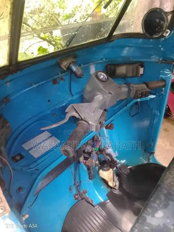 Bajaj 4 Stroke 2009 Three Wheel (Used)
