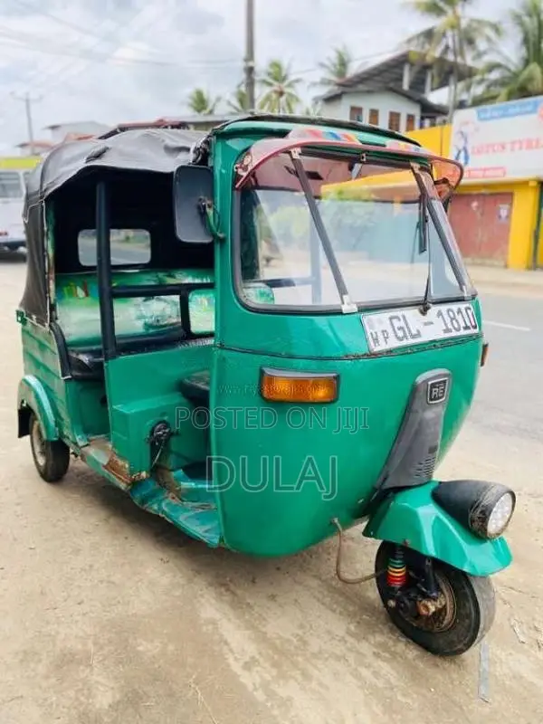 Bajaj RE 2 Stroke 2001 Three Wheel (Used)