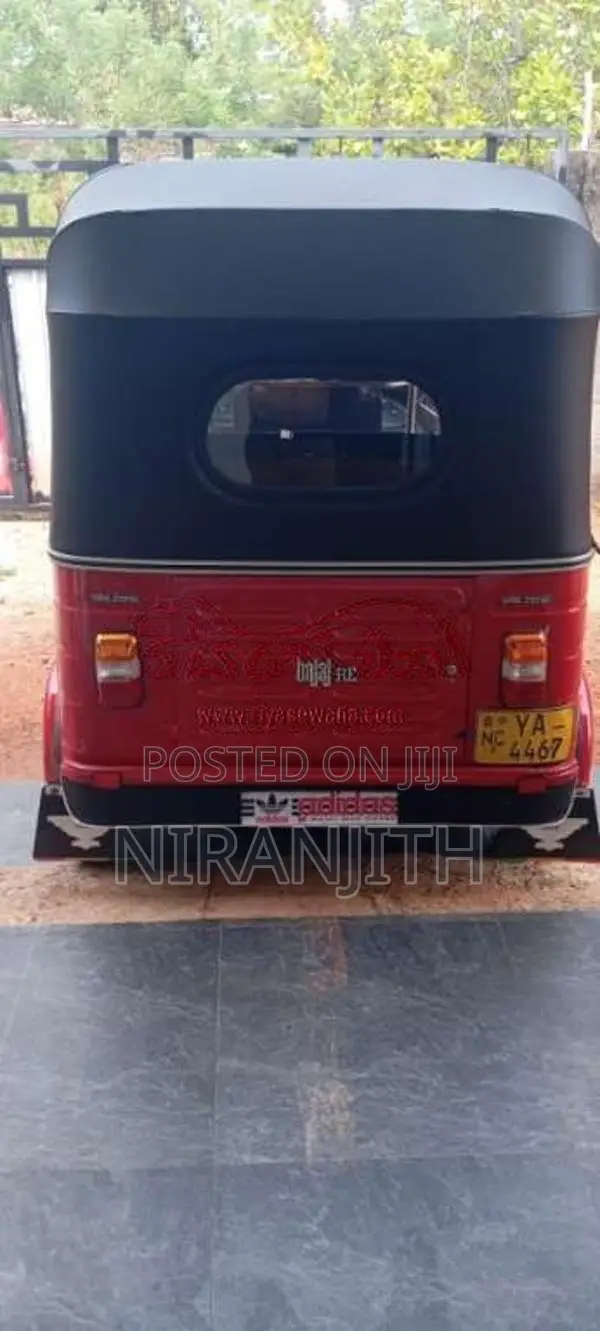 Bajaj 4 Stroke 2010 Three Wheel (Used)