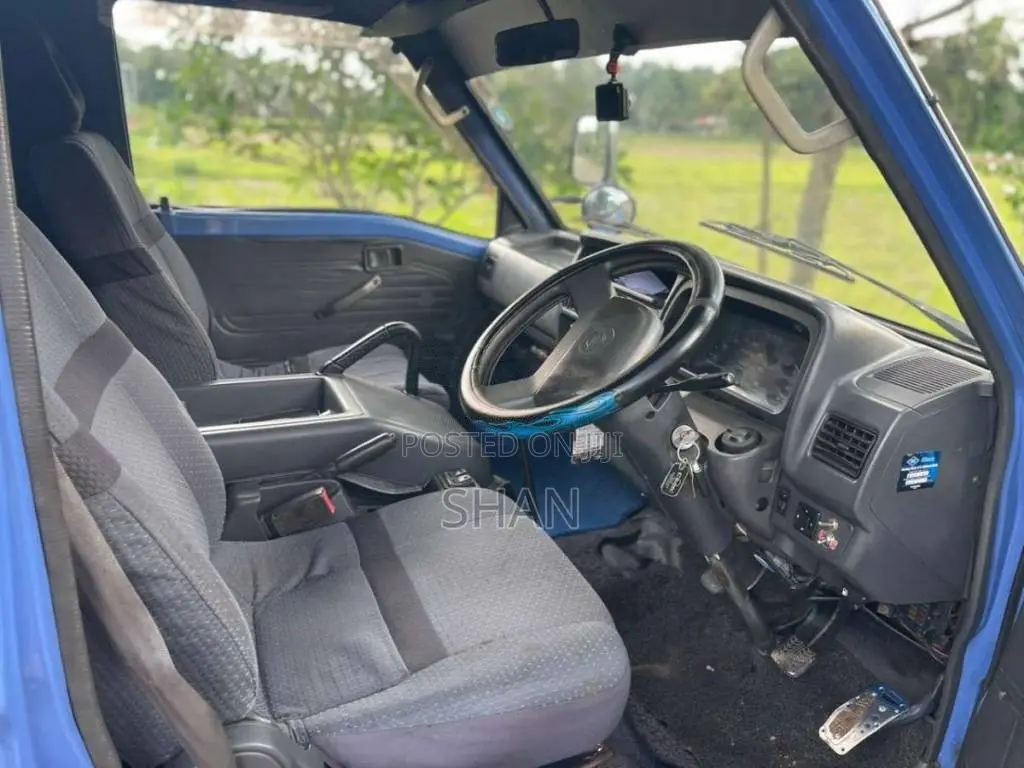 Nissan Vanette 1997 Van (Used)