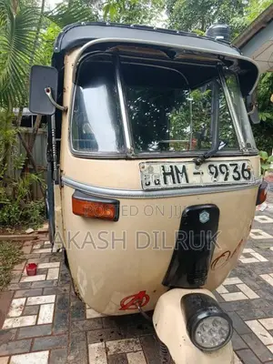 Bajaj 2 Stroke 2005 Three Wheel (Used)