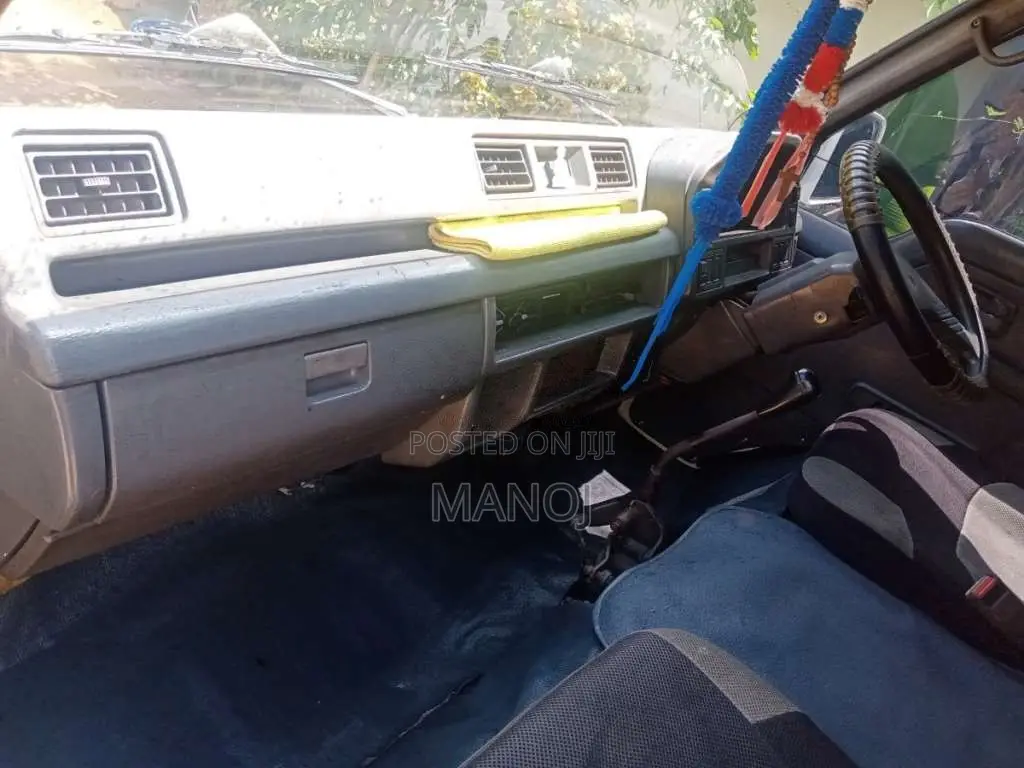 Isuzu Fargo 1991 Van (Used)