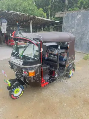 Bajaj 4 Stroke 2011 Three Wheel (Used)