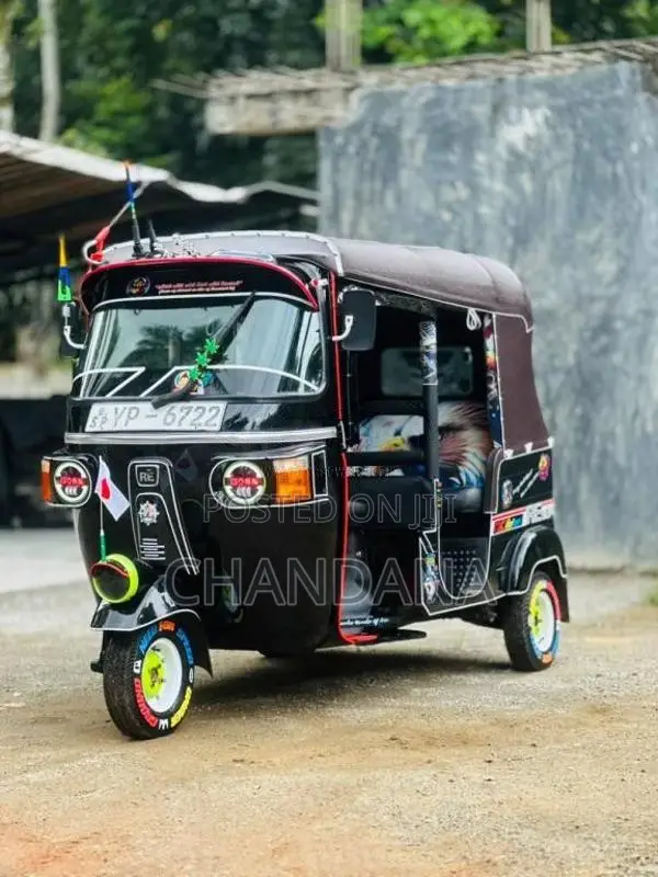 Bajaj 4 Stroke 2011 Three Wheel (Used)