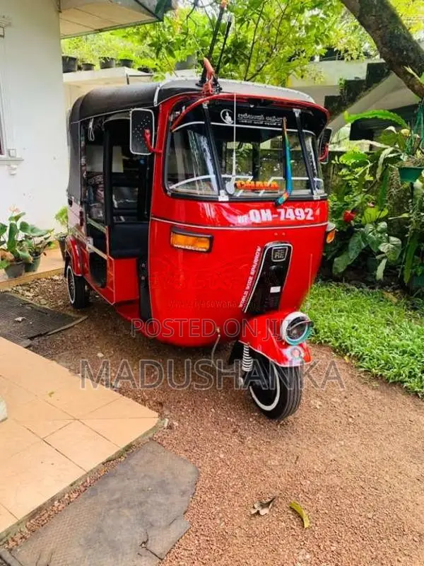 Bajaj RE 2 Stroke 2006 Three Wheel (Used)