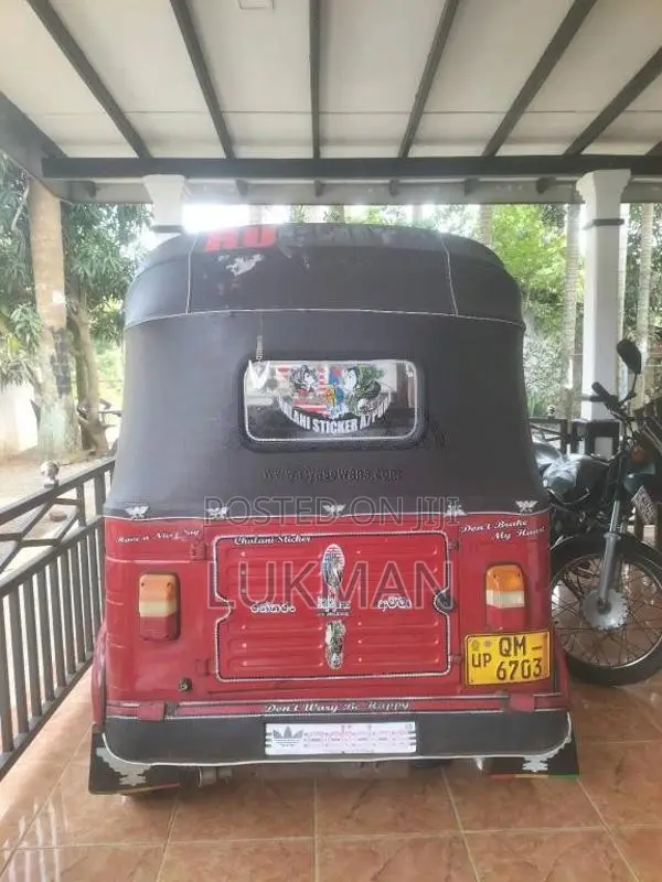 Bajaj 4 Stroke 2007 Three Wheel (Used)