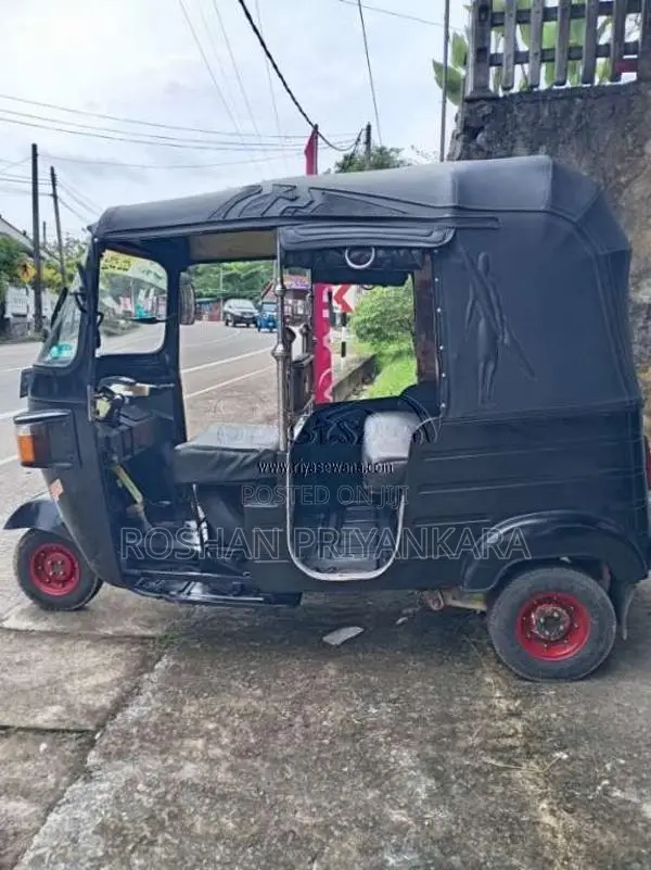 Bajaj RE 4 Stroke 2013 Three Wheel (Used)