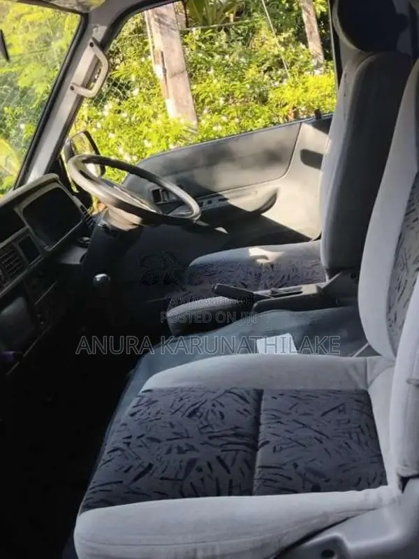 Nissan Vanette 1997 Van (Used)