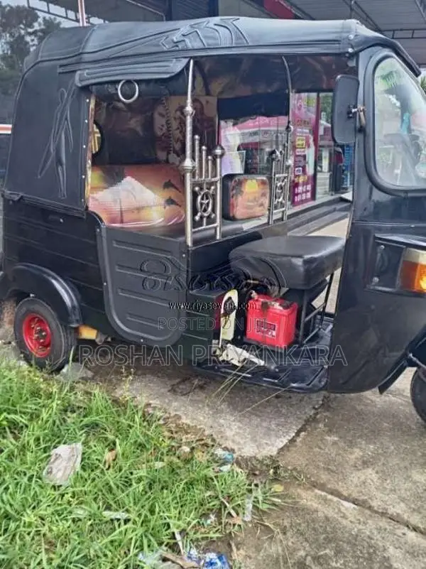 Bajaj RE 4 Stroke 2013 Three Wheel (Used)