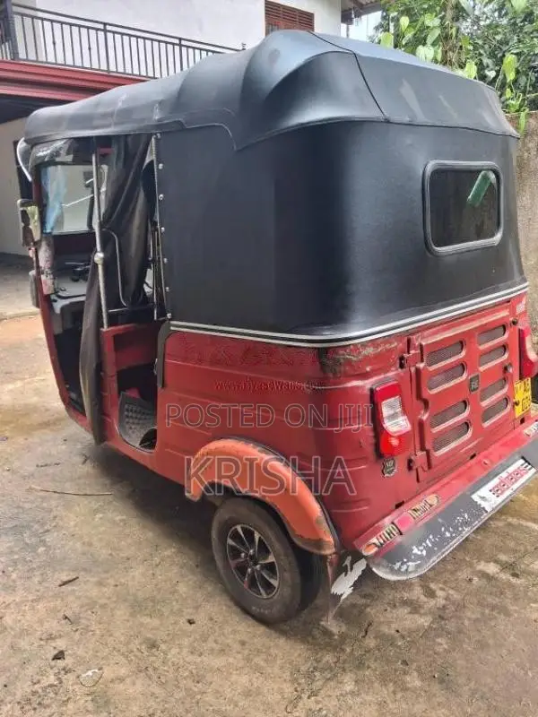 Bajaj RE 2015 Three Wheel (Used)