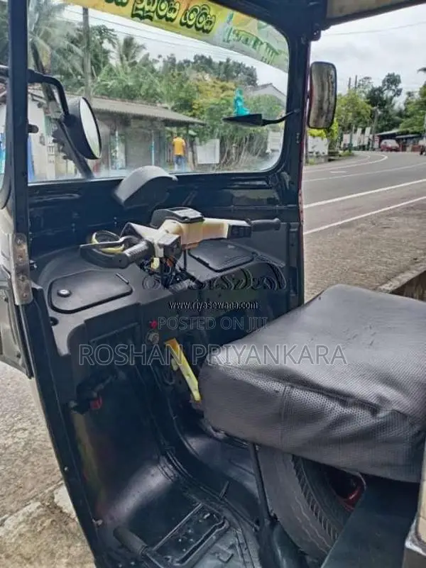 Bajaj RE 4 Stroke 2013 Three Wheel (Used)