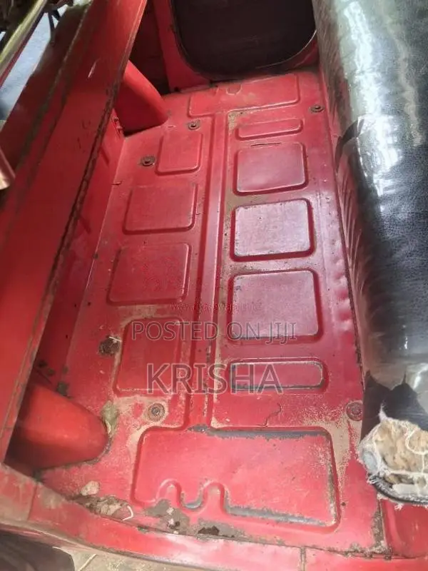 Bajaj RE 2015 Three Wheel (Used)