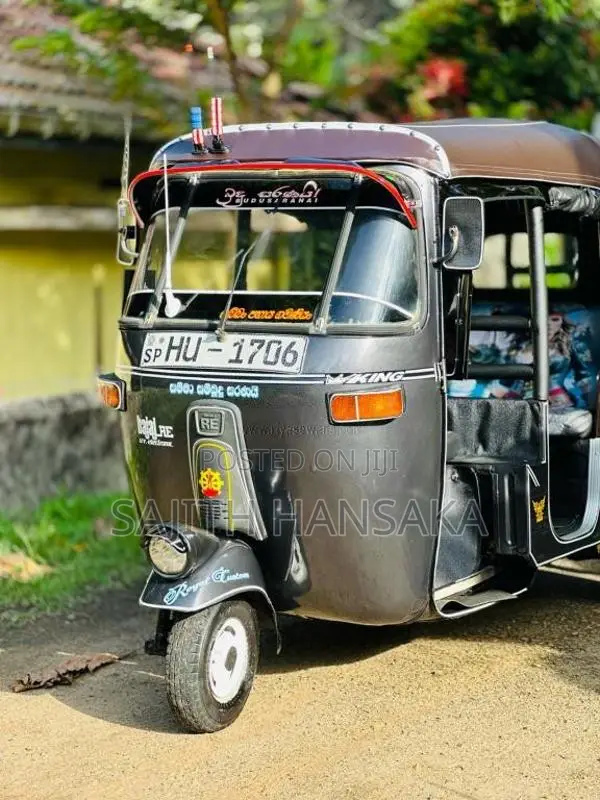 Bajaj RE 2 Stroke 2004 Three Wheel (Used)