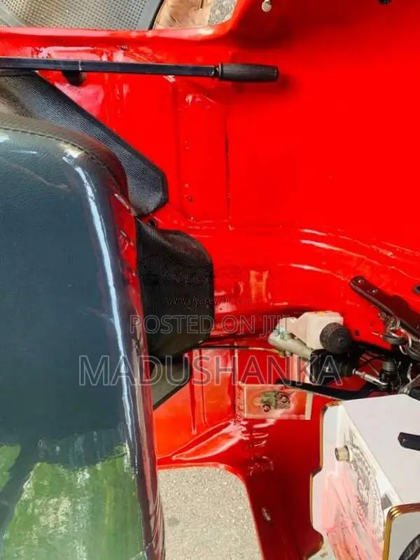 Bajaj RE 2 Stroke 2006 Three Wheel (Used)