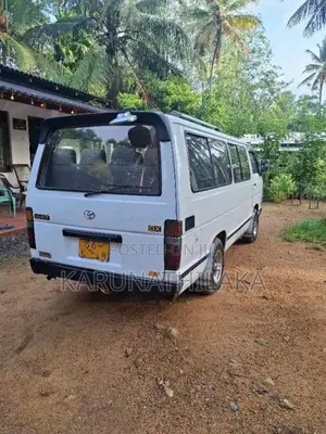 Toyota LH61V 1989 Van (Used)