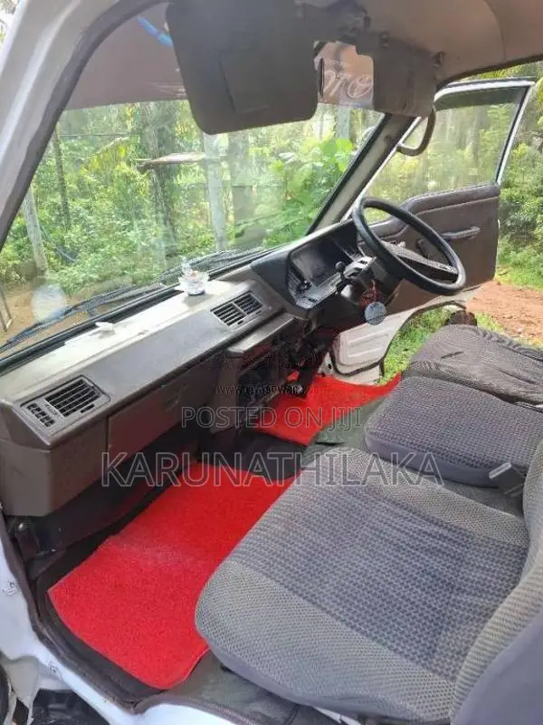 Toyota LH61V 1989 Van (Used)
