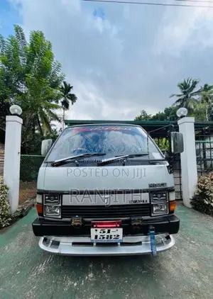 Toyota Shell 1988 Van (Used)