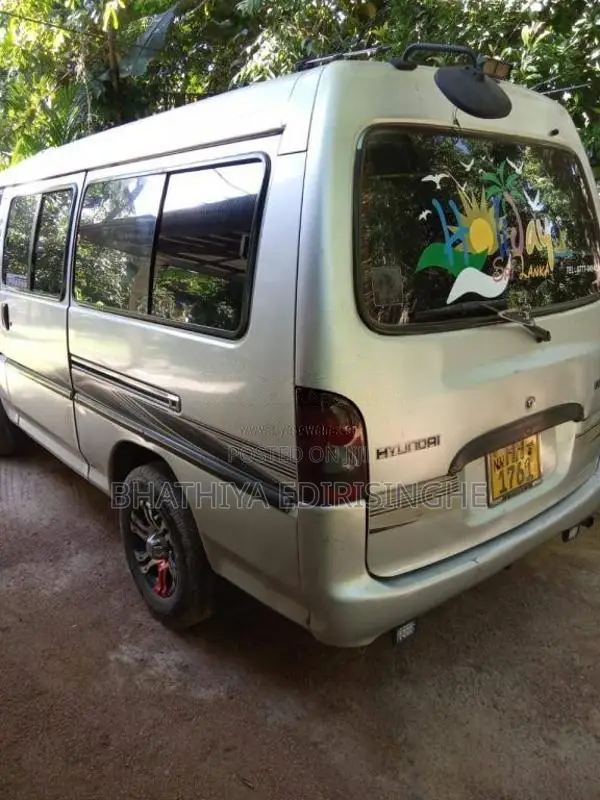 Hyundai H100 2000 Van (Used)
