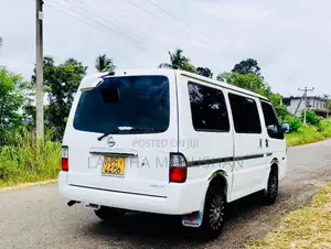 Nissan Vanette 2010 Van (Used)