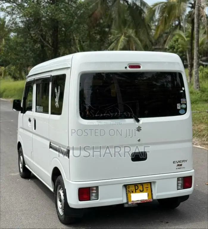 Suzuki Every 2015 Van (Used)