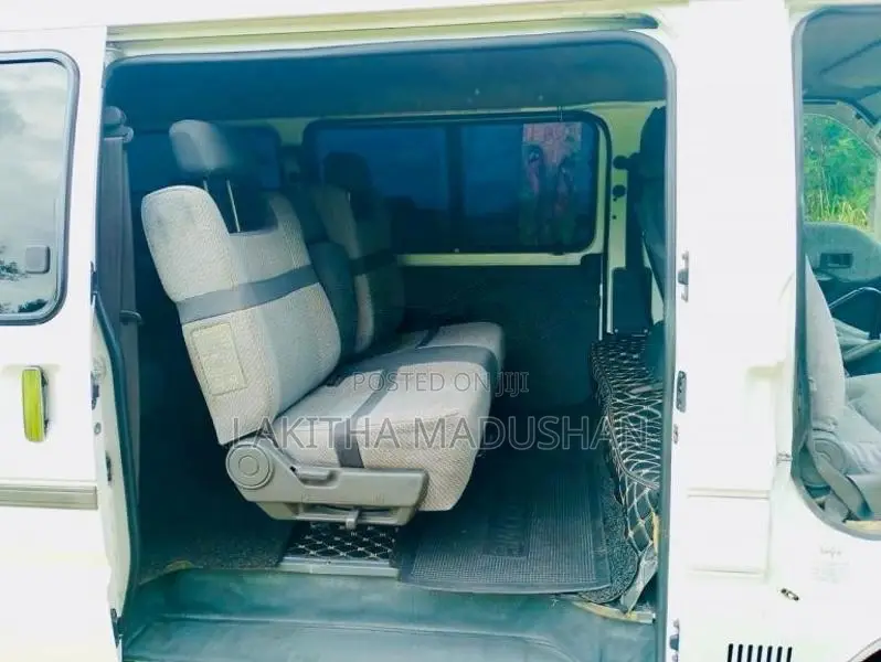 Nissan Vanette 2010 Van (Used)