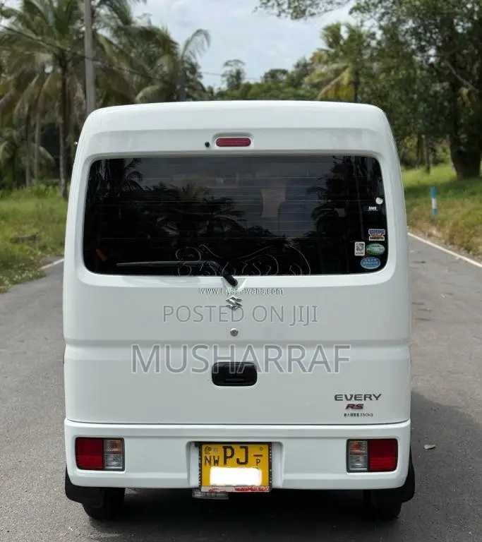 Suzuki Every 2015 Van (Used)