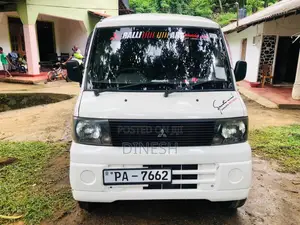 Mitsubishi MiniCab 2001 Van (Used)