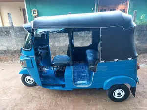 Bajaj RE 205 2013 Three Wheel (Used)