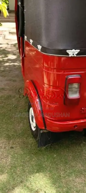 Bajaj 4 Stroke 2015 Three Wheel (Used)