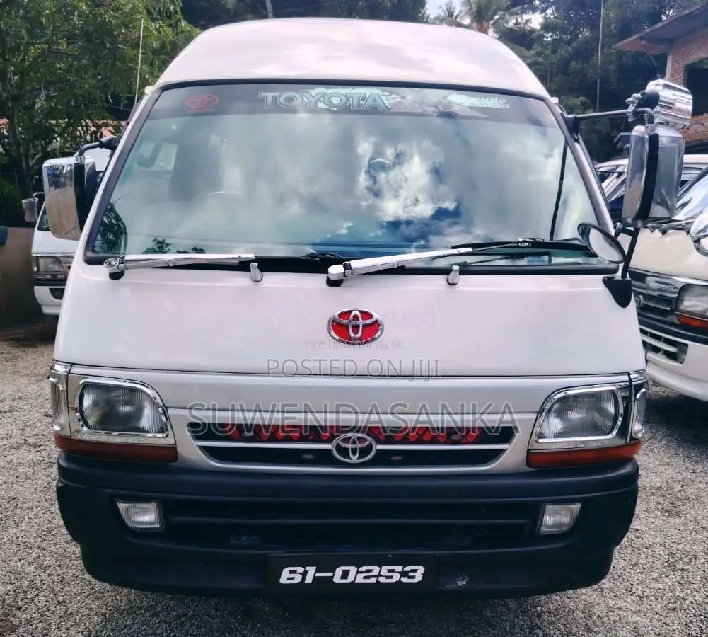 Toyota Dolphin High Roof Super Long 1991 Van (Used)