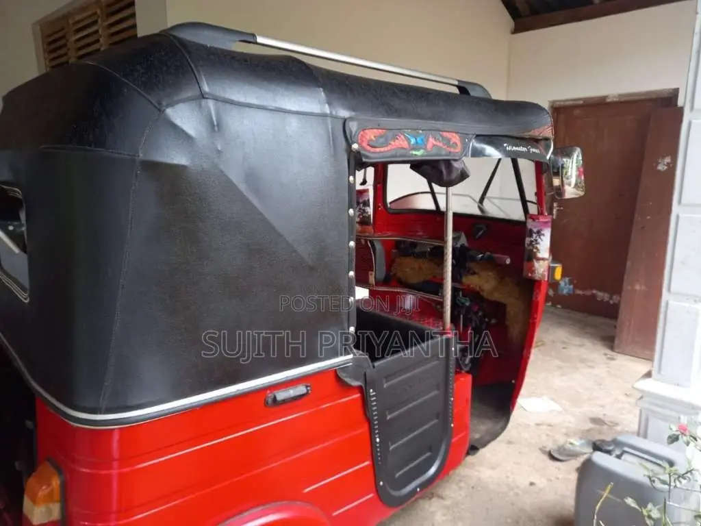 Bajaj 2 Stroke 2012 Three Wheel (Used)