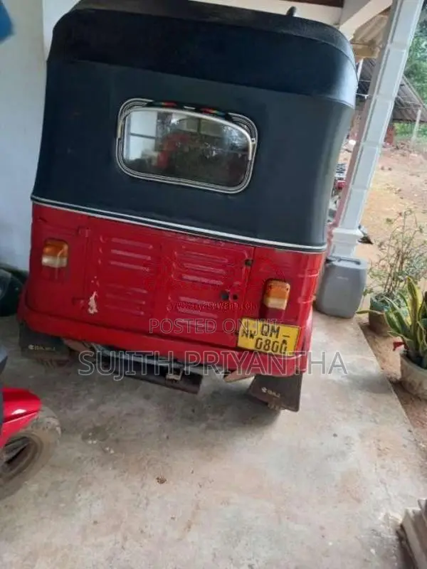 Bajaj 2 Stroke 2012 Three Wheel (Used)