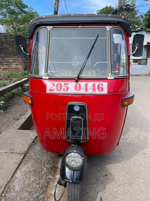 Bajaj RE 2 Stroke 2000 Three Wheel (Used)