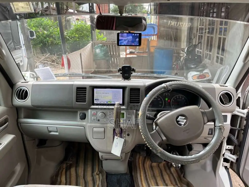 Suzuki Every Wagon 2013 Van (Used)