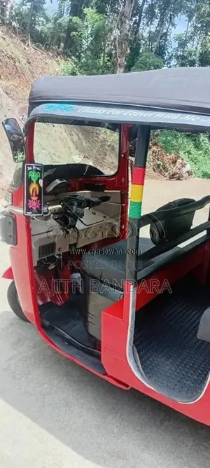 Bajaj 4 stroke 2015 Three Wheel (Used)