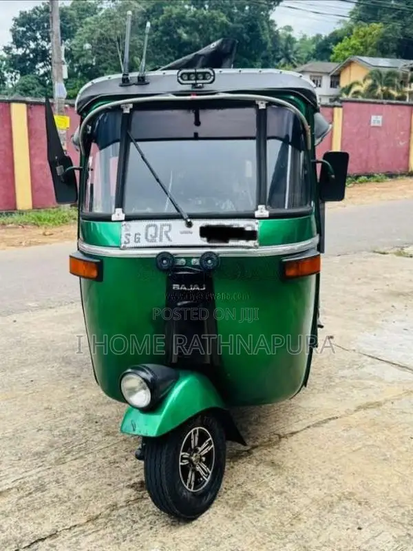 Bajaj 4 Stroke 2009 Three Wheel (Used)