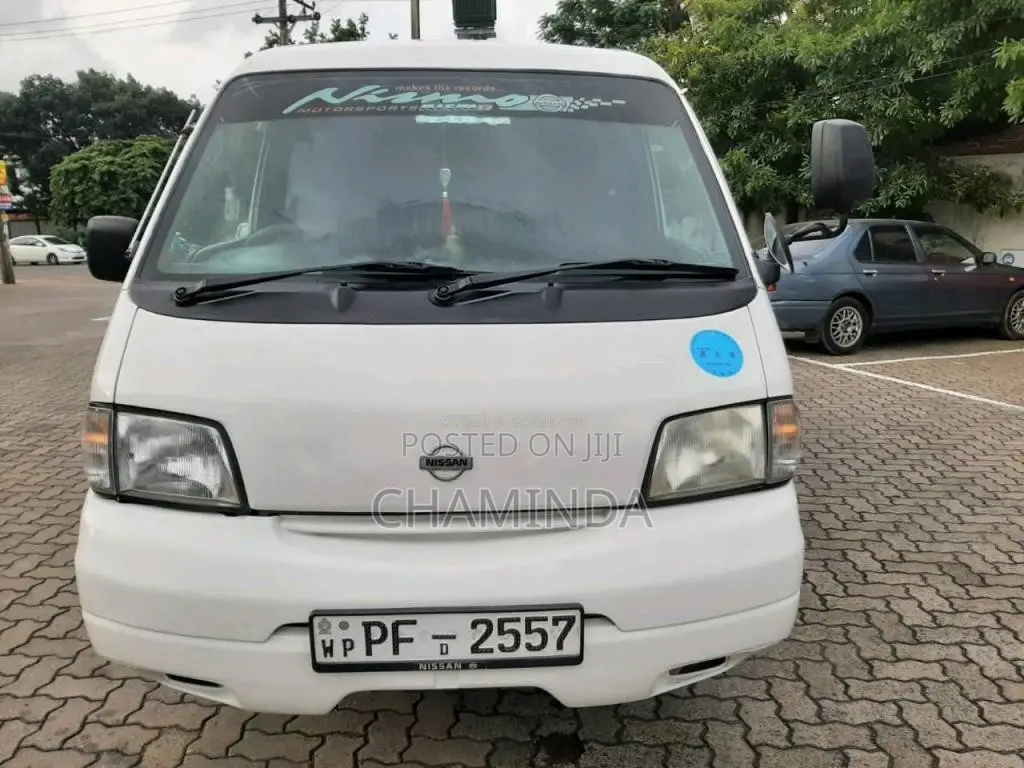 Nissan Vanette Lion Face 2013 Van (Used)