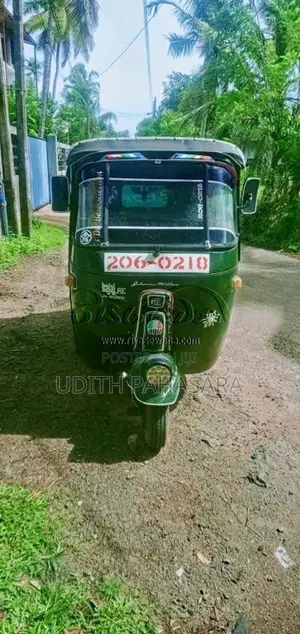 Bajaj RE 2 Stroke 1999 Three Wheel (Used)