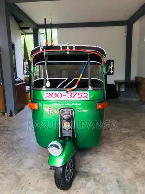 Bajaj RE 2 Stroke 1999 Three Wheel (Used)
