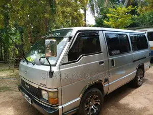Toyota Shell 1988 Van (Used)