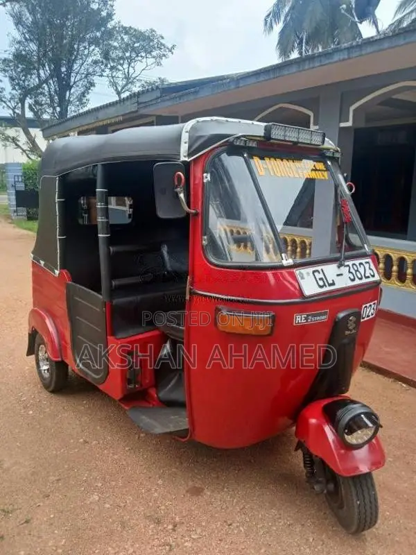 Bajaj 2 Stroke 2001 Three Wheel (Used)