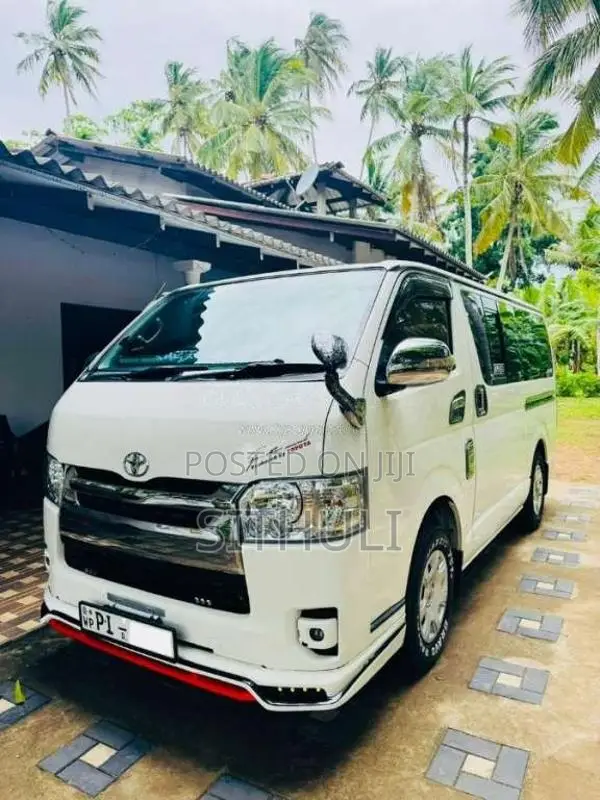 Toyota KDH 2013 Van (Used)