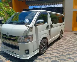 Toyota KDH 201 Super GL Dark PRIME 2015 Van (Used)