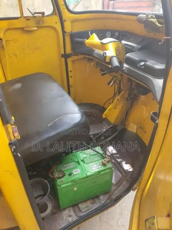 Piaggio Ape 2006 Three Wheel (Used)