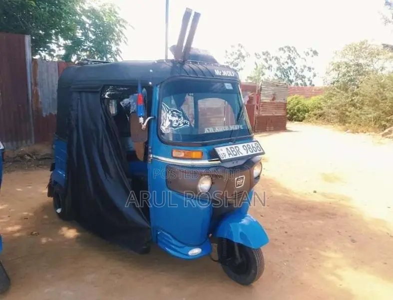 Bajaj 4 Stroke 2018 Three Wheel (Used)